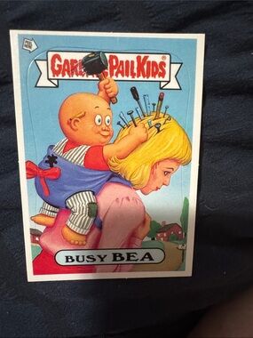 Busy Bea Collectible Card - Yellow & Blue